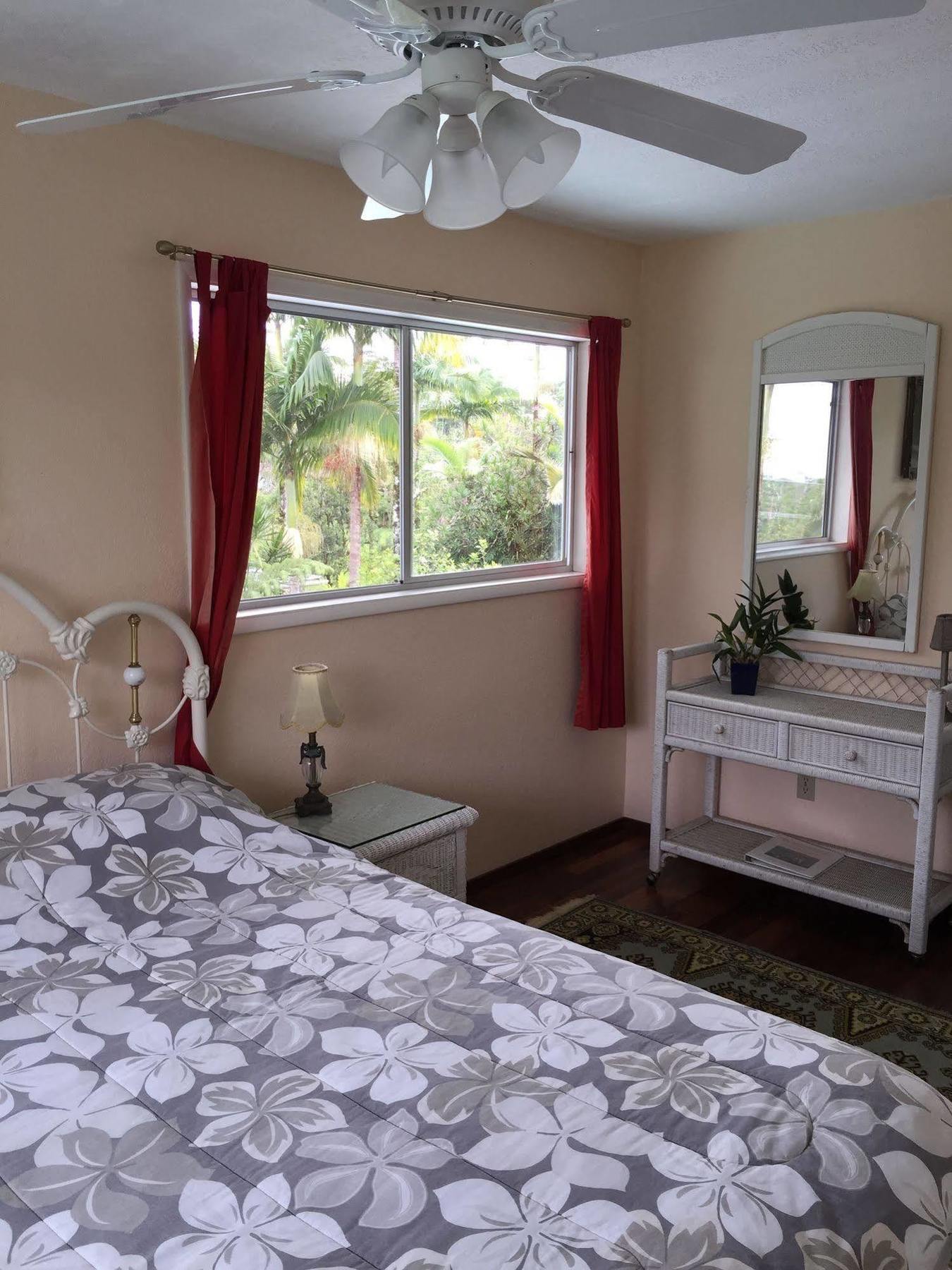 Lava Tree Tropic Inn Pahoa Dış mekan fotoğraf